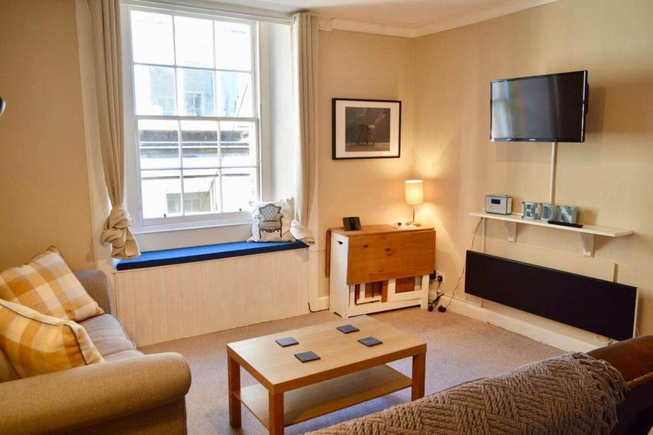 Two Bedroom Flat By Royal Mile! Единбург Екстериор снимка